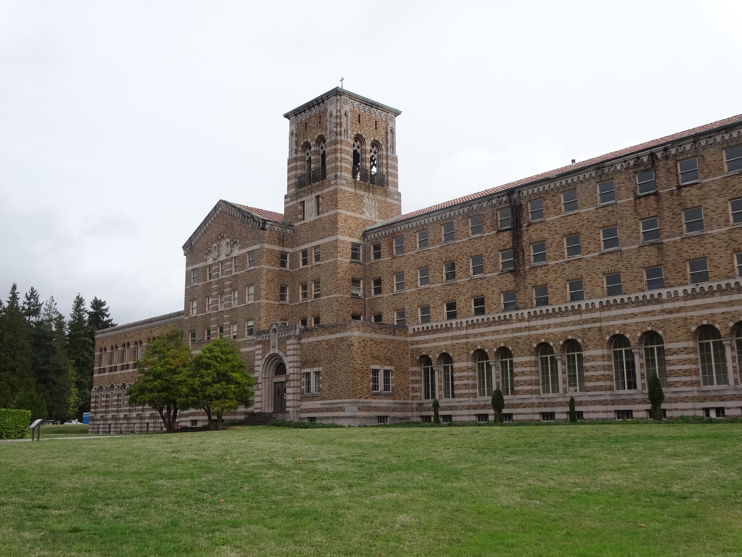 WA_KingCounty_Kenmore_SaintEdwardSeminary_48